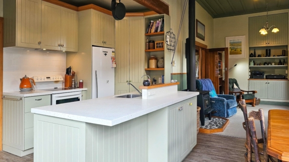 McGuire Real Estate | Dunedin - 172 Gladstone Road - Dalmore