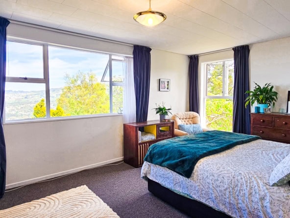 McGuire Real Estate | Dunedin - 19 Dalrymple Street - Pine Hill