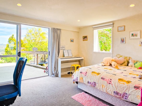 McGuire Real Estate | Dunedin - 19 Dalrymple Street - Pine Hill