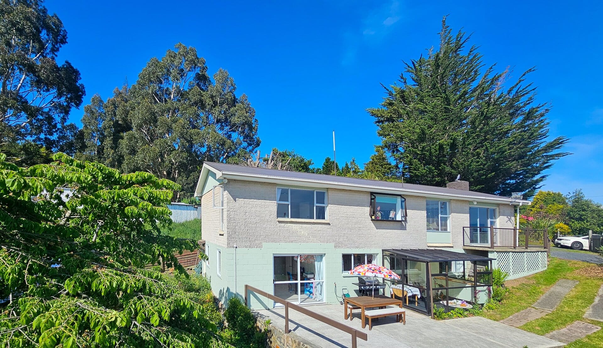 McGuire Real Estate | Dunedin - 19 Dalrymple Street - Pine Hill