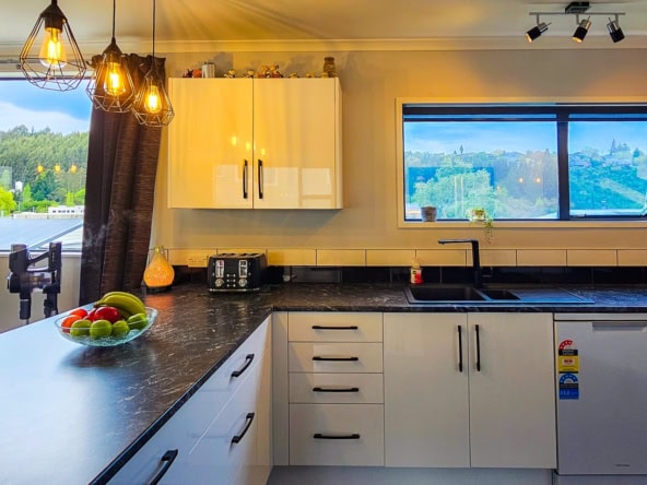 McGuire Real Estate | Dunedin - 27 Saint Albans Close - Bradford