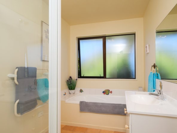 McGuire Real Estate | Dunedin - 96 Campbells Road - Pine Hill