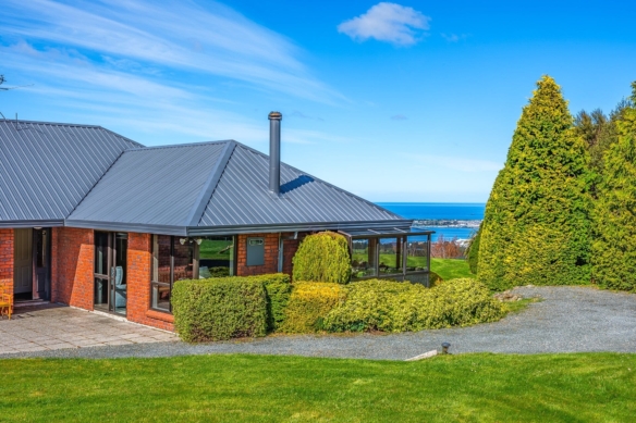 McGuire Real Estate | Dunedin - 96 Campbells Road - Pine Hill